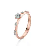 Pierścionek zaręczynowy różowe złoto